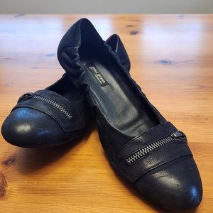 Paul Green Flats